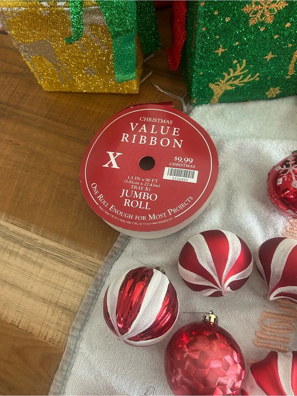 Christmas Decor Lot (read description)